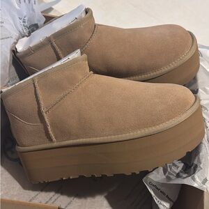 NEW UGG Tan Ultra Mini Platform Boots